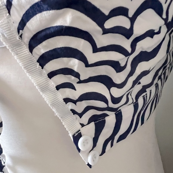 LF deep v long sleeve striped crop top size XS NWT - Picture 12 of 16